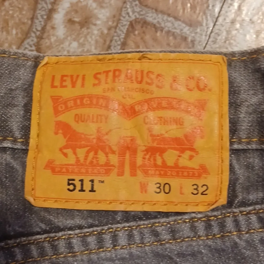 Levi's  511 Men's Classic Gray Skinny Fit Jeans 30x32